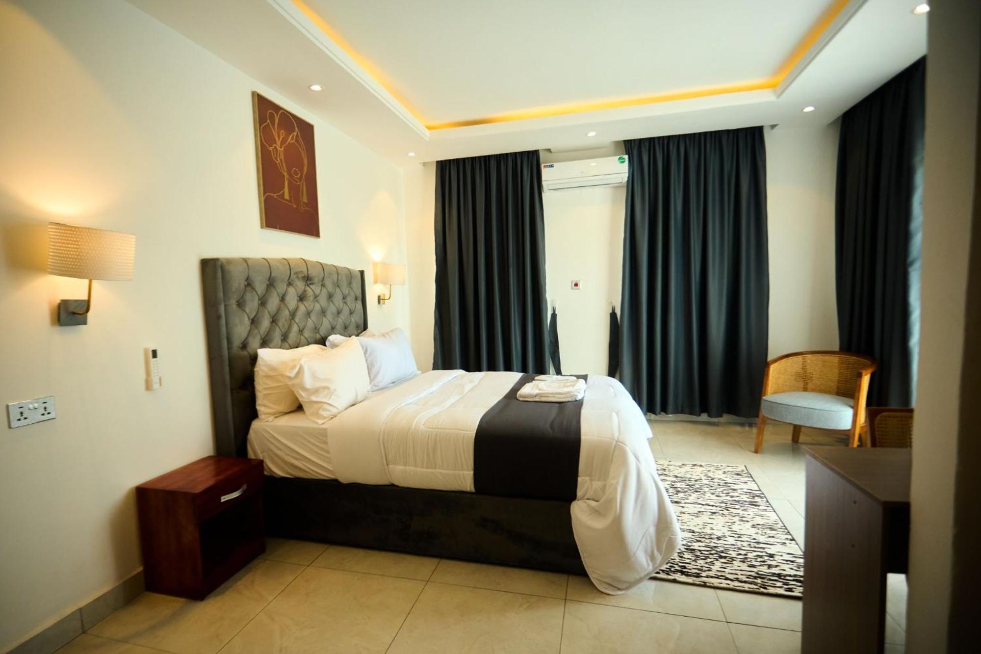 Aiden Homes And Apartments Hotel Koforidua Kültér fotó