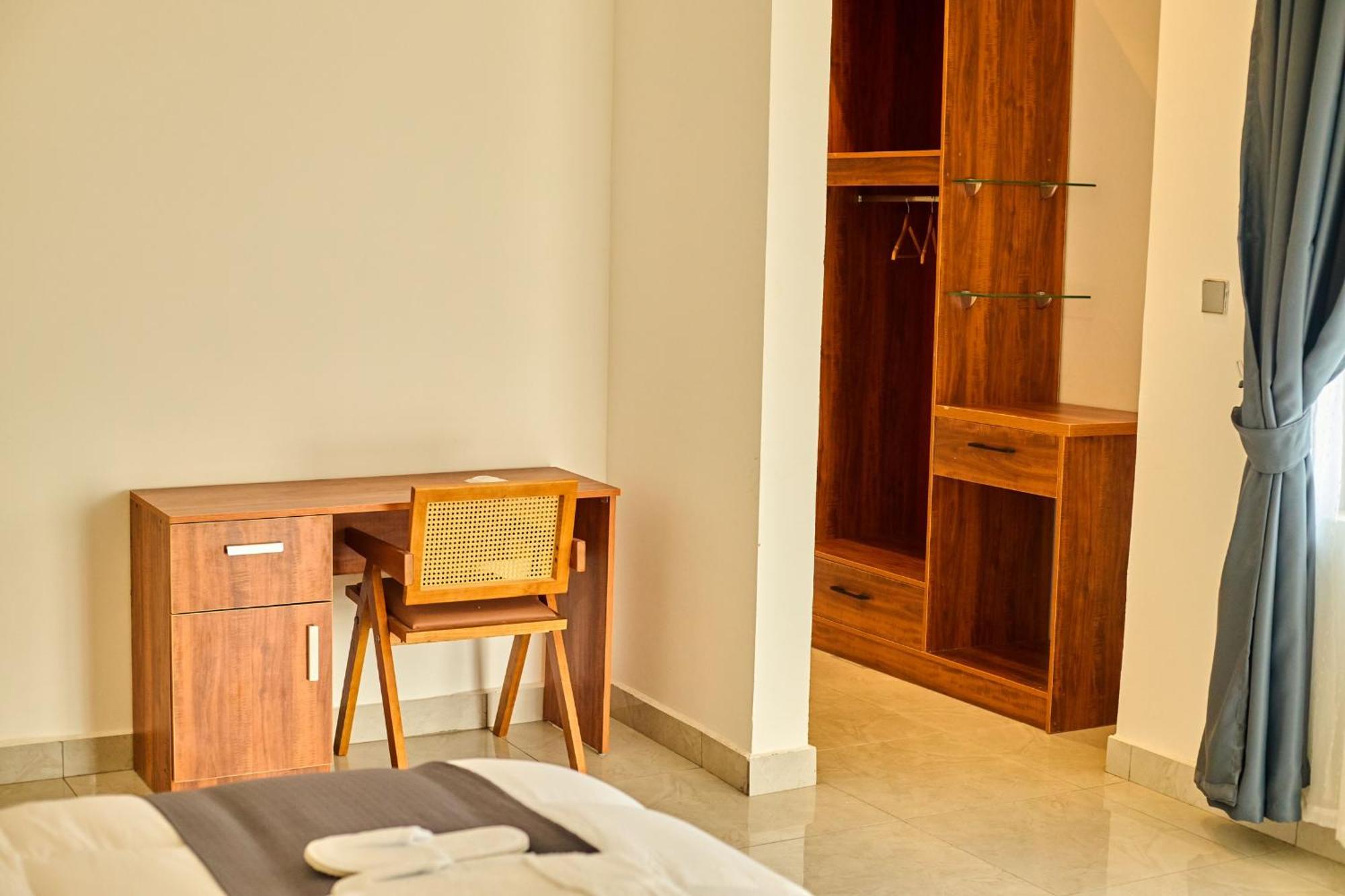 Aiden Homes And Apartments Hotel Koforidua Kültér fotó