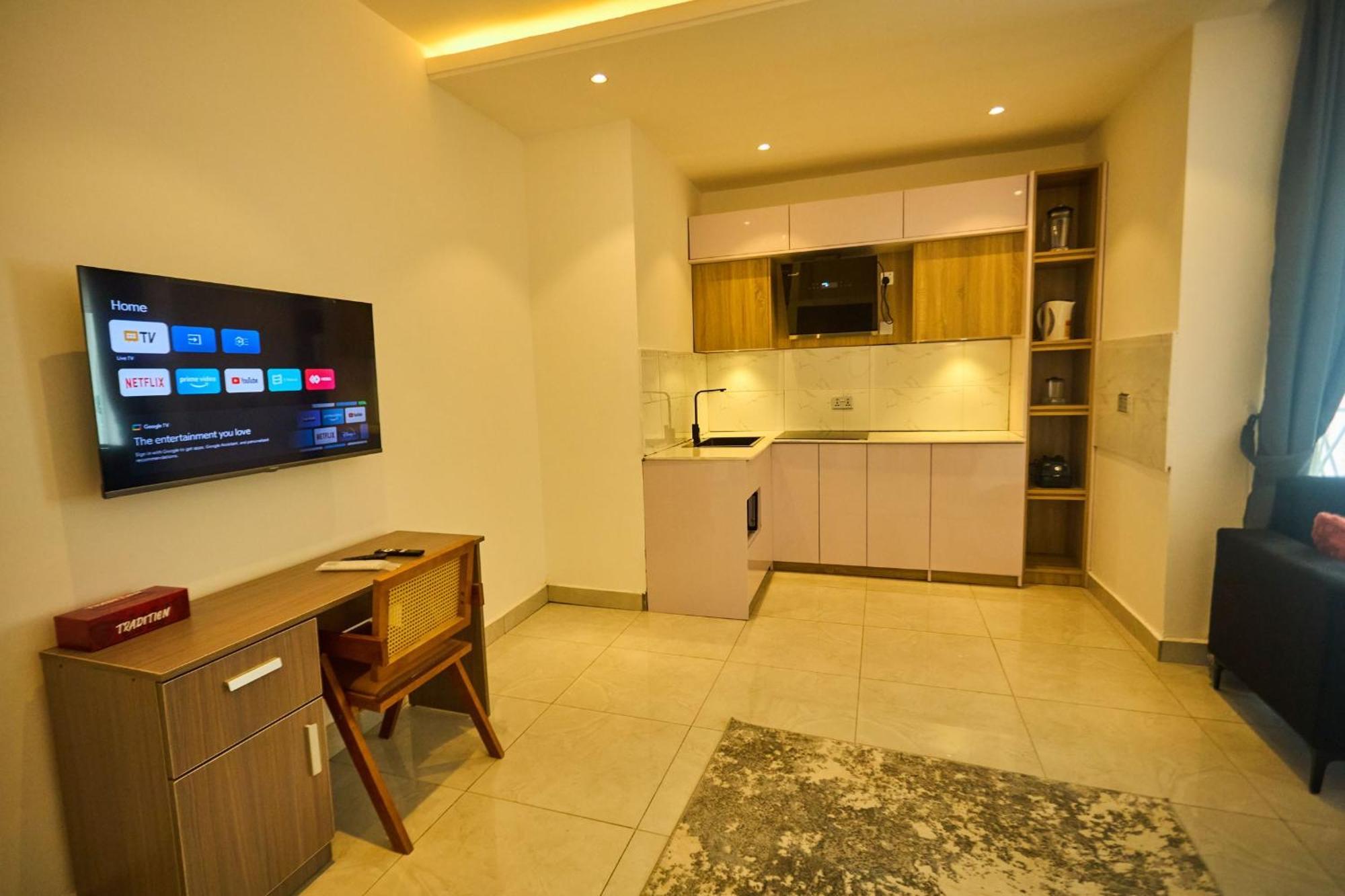 Aiden Homes And Apartments Hotel Koforidua Kültér fotó