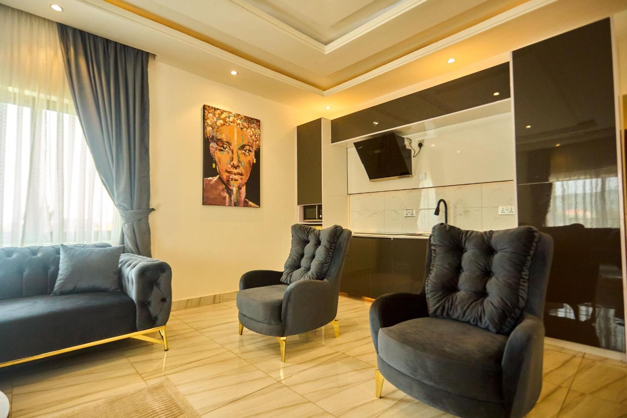 Aiden Homes And Apartments Hotel Koforidua Kültér fotó