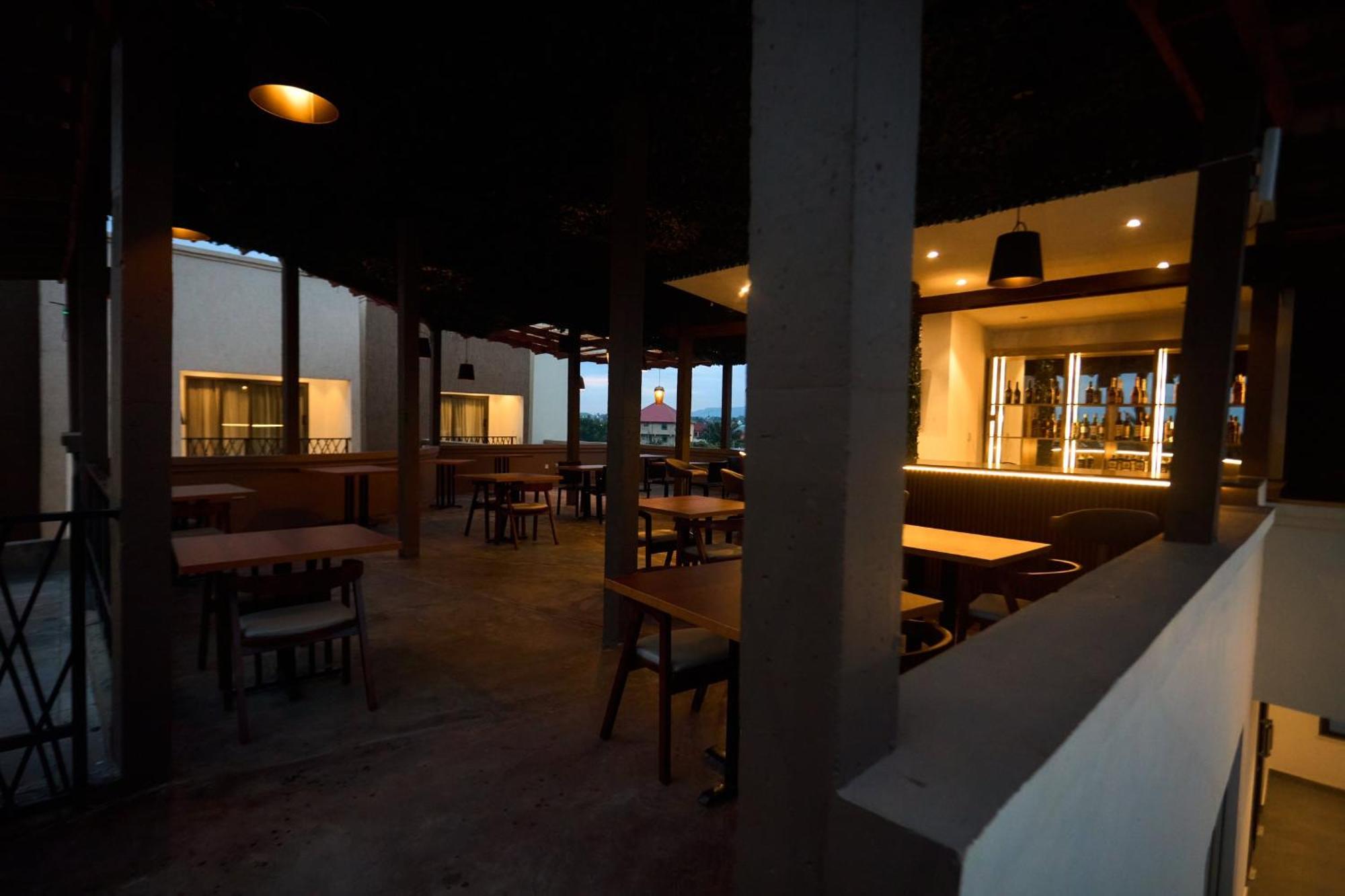 Aiden Homes And Apartments Hotel Koforidua Kültér fotó