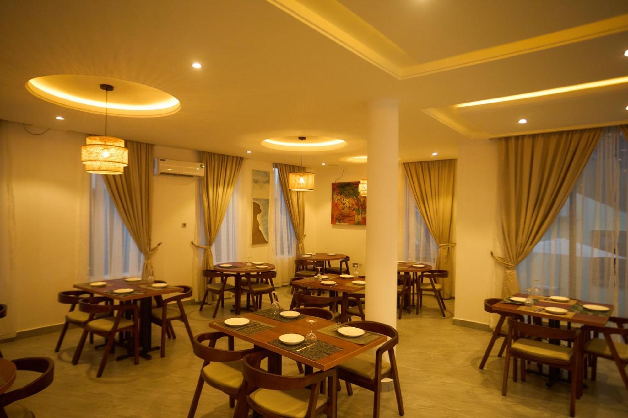 Aiden Homes And Apartments Hotel Koforidua Kültér fotó