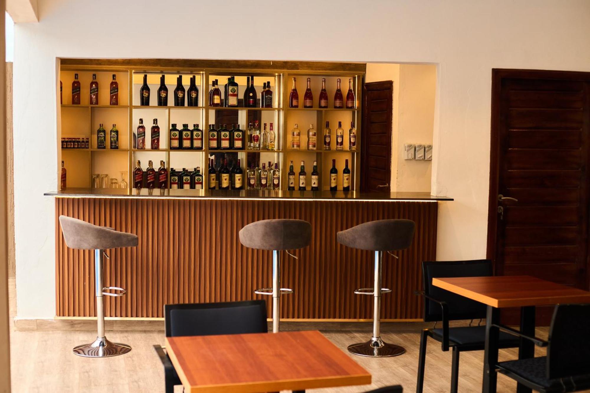 Aiden Homes And Apartments Hotel Koforidua Kültér fotó