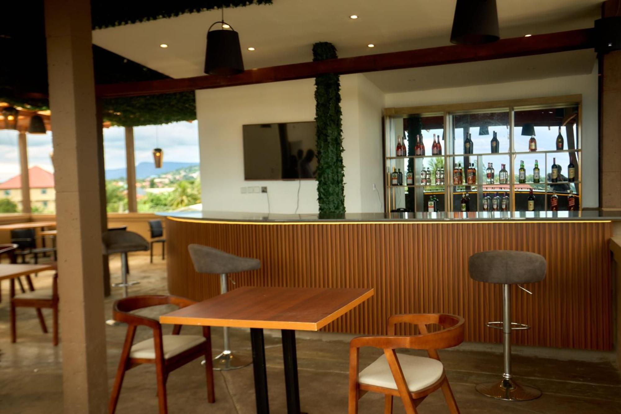 Aiden Homes And Apartments Hotel Koforidua Kültér fotó