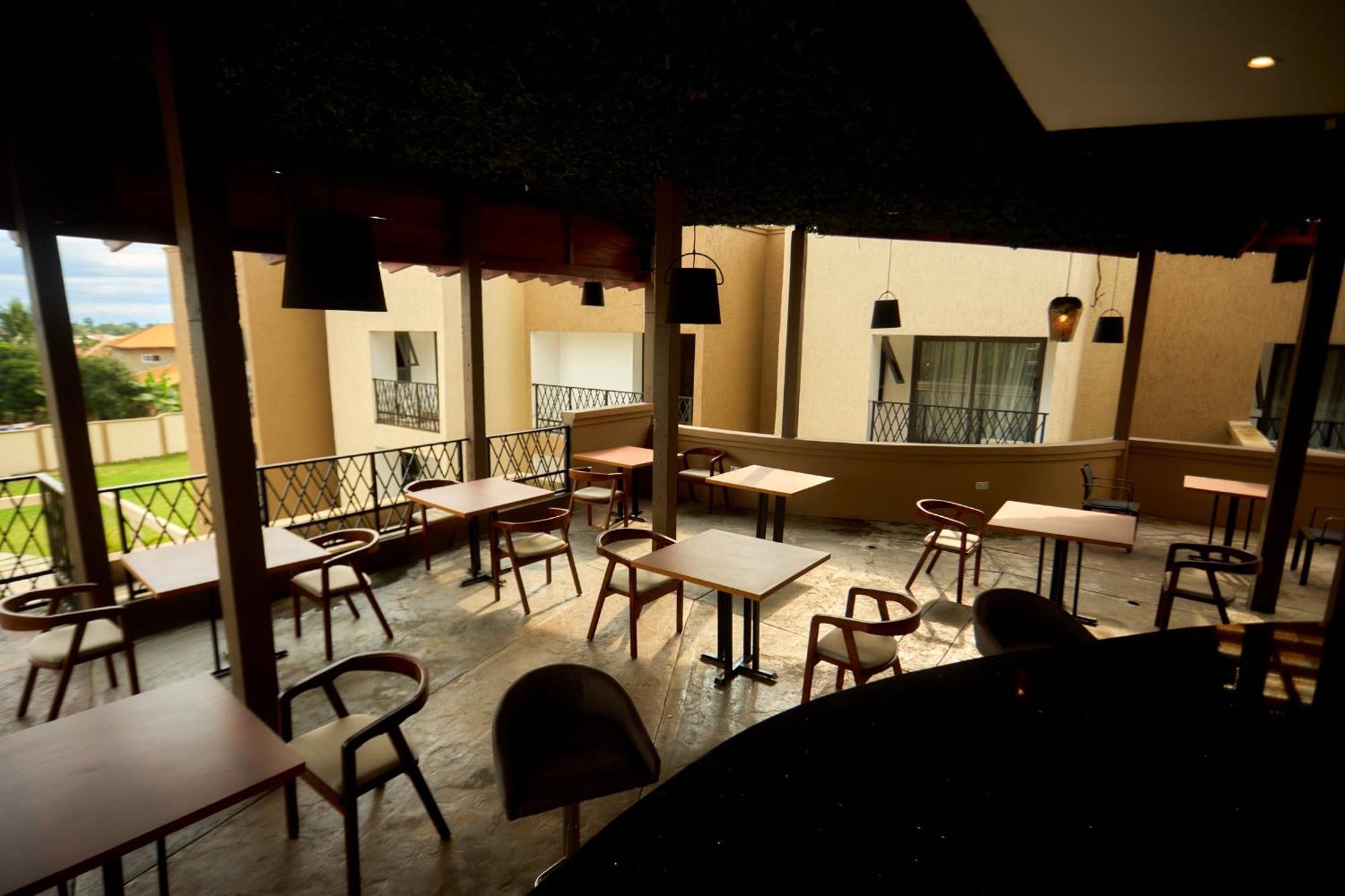 Aiden Homes And Apartments Hotel Koforidua Kültér fotó